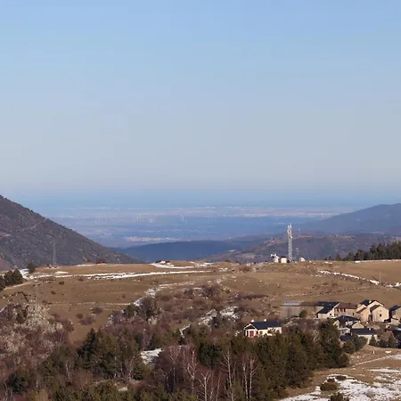 Les Gentianes, Au Pied Des Pistes